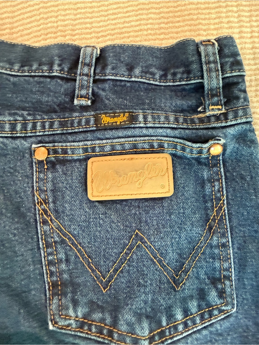 Wrangler Men's Dark Blue Straight Leg Jeans - Picture 3 of 4